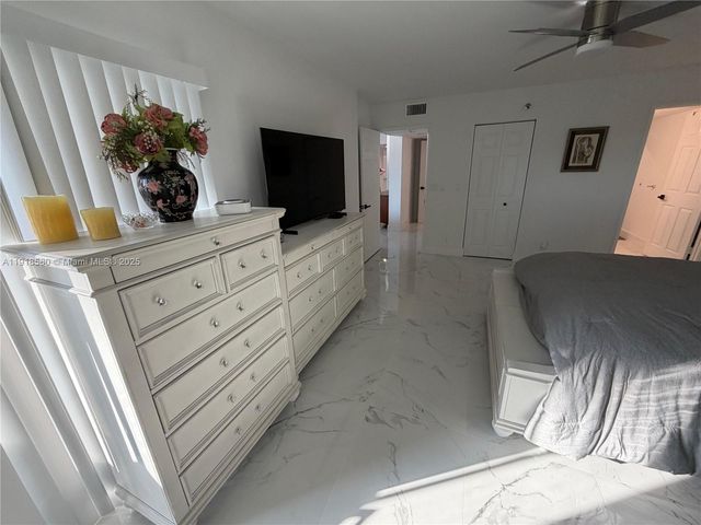 7290 Kinghurst Dr 306, Delray Beach, FL 33446