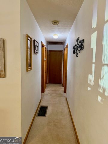 17 Chattahoochee Drive, Hogansville, GA 30230