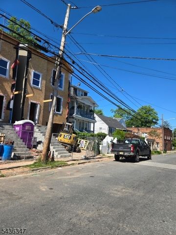 16 Cliff St, Newark City, NJ 07106