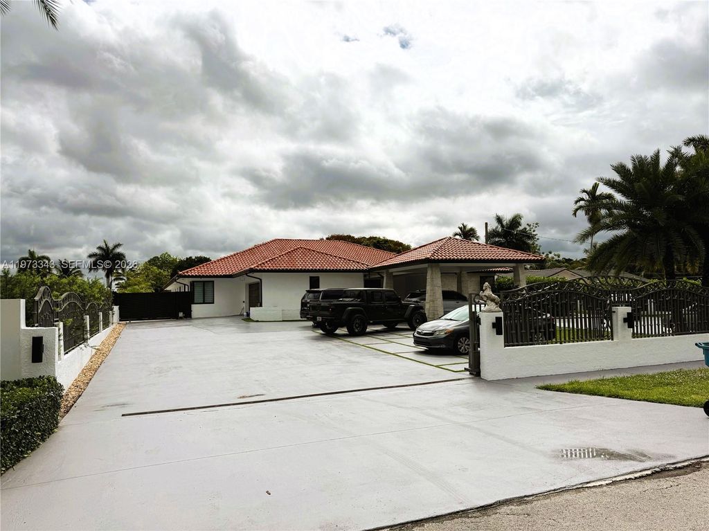 3265 SW 129th Avenue, Miami, FL 33175