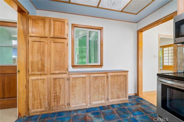 449 W Elm Avenue, Burbank, CA 91506