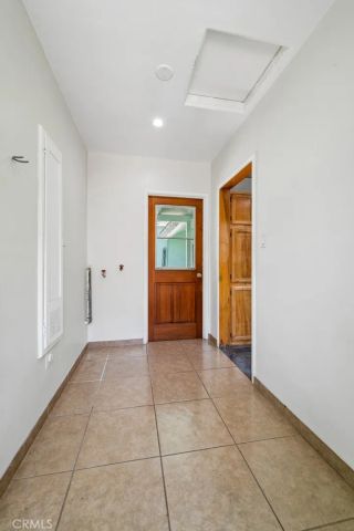 449 W Elm Avenue, Burbank, CA 91506