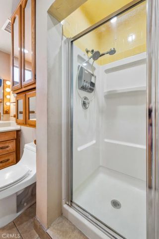 449 W Elm Avenue, Burbank, CA 91506