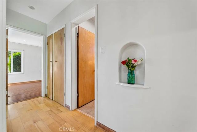 449 W Elm Avenue, Burbank, CA 91506