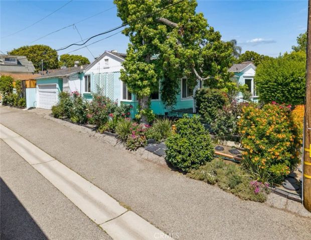 449 W Elm Avenue, Burbank, CA 91506