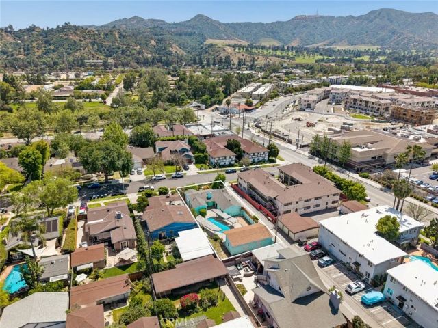 449 W Elm Avenue, Burbank, CA 91506