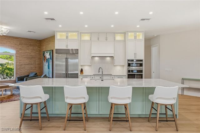 535 Inlet DR, Marco Island, FL 34145