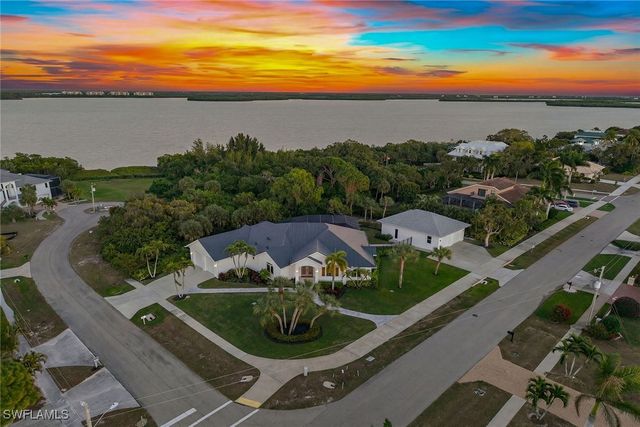 535 Inlet DR, Marco Island, FL 34145