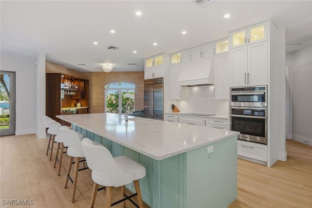 535 Inlet DR, Marco Island, FL 34145