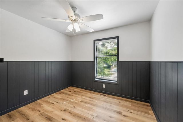 6708 N Broadway Street, Kansas City, MO 64118