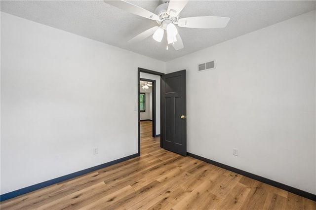 6708 N Broadway Street, Kansas City, MO 64118