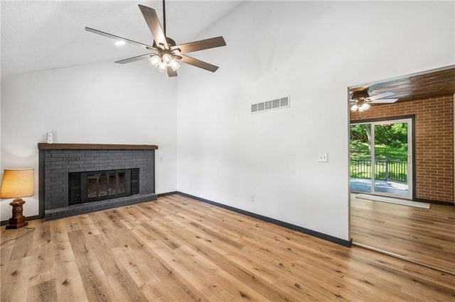 6708 N Broadway Street, Kansas City, MO 64118