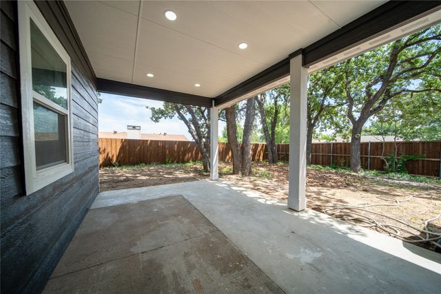 3901 Glengate Drive, Arlington, TX 76016