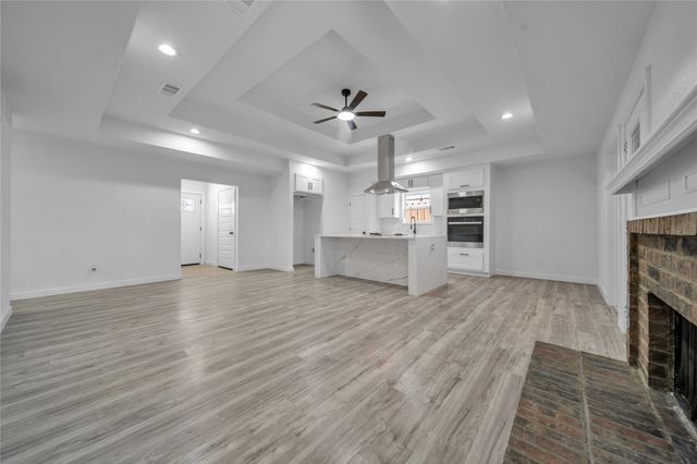3901 Glengate Drive, Arlington, TX 76016
