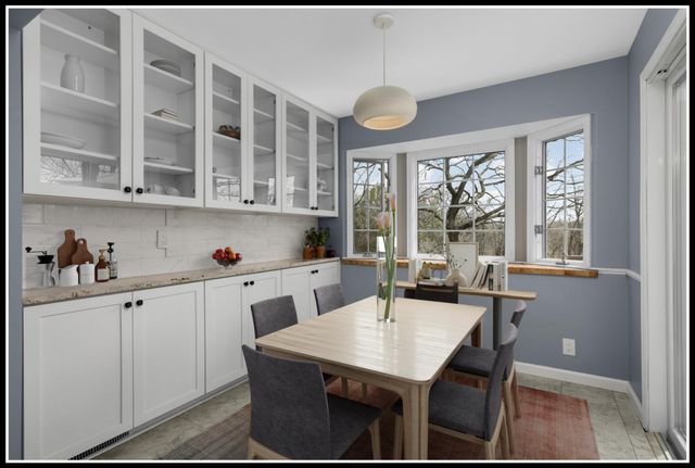 15125 Glen Oak Street, Minnetonka, MN 55345