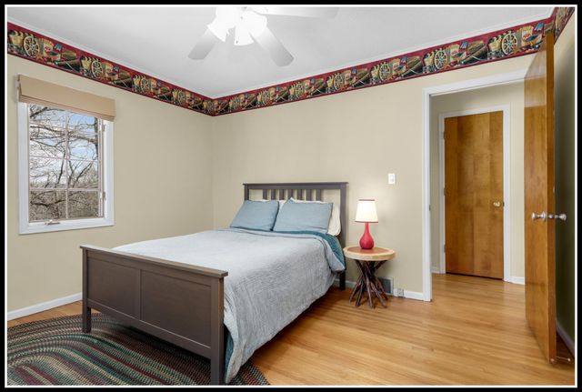 15125 Glen Oak Street, Minnetonka, MN 55345