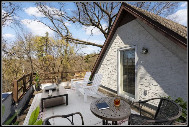 15125 Glen Oak Street, Minnetonka, MN 55345