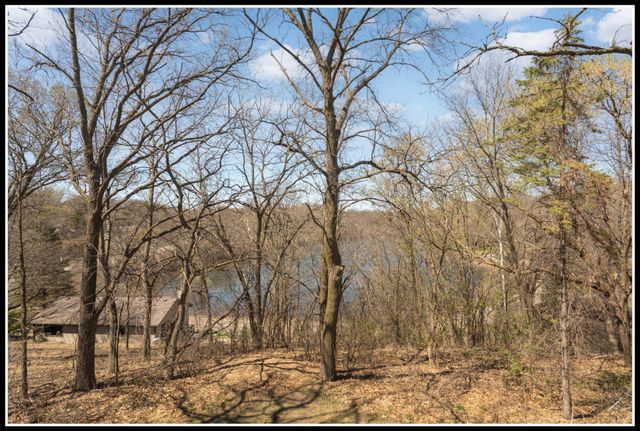 15125 Glen Oak Street, Minnetonka, MN 55345