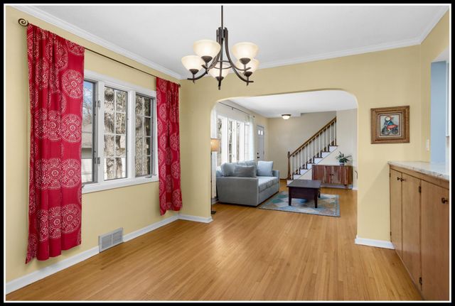 15125 Glen Oak Street, Minnetonka, MN 55345