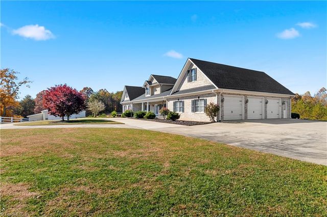 366 Sheep Farm Road, Mount Airy, NC 27030