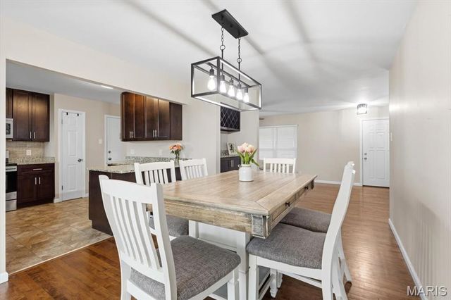 2515 Pioneer Drive, St Louis, MO 63129