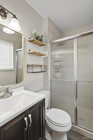 2515 Pioneer Drive, St Louis, MO 63129