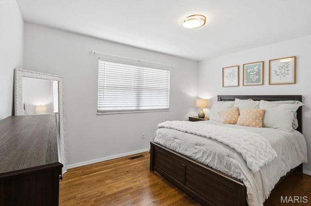 2515 Pioneer Drive, St Louis, MO 63129