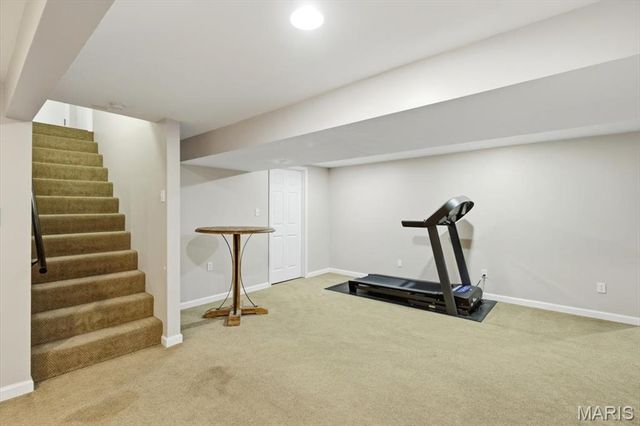 2515 Pioneer Drive, St Louis, MO 63129