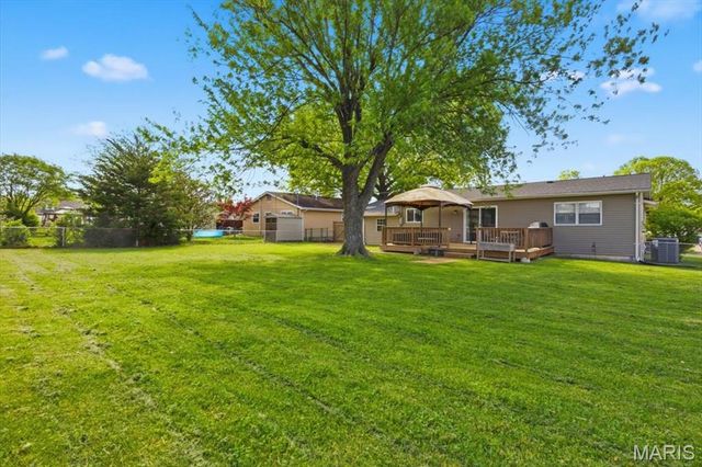 2515 Pioneer Drive, St Louis, MO 63129