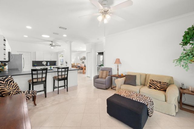 914 NW Sarria Court, Port St. Lucie, Port St Lucie, FL 34986