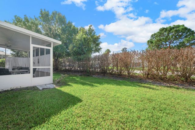 914 NW Sarria Court, Port St. Lucie, Port St Lucie, FL 34986