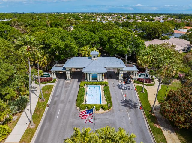 914 NW Sarria Court, Port St. Lucie, Port St Lucie, FL 34986