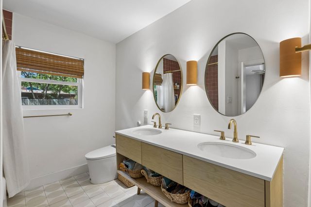 3201 Bengston ST, Austin, TX 78702