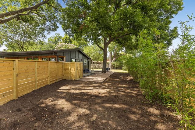 3201 Bengston ST, Austin, TX 78702
