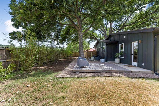 3201 Bengston ST, Austin, TX 78702