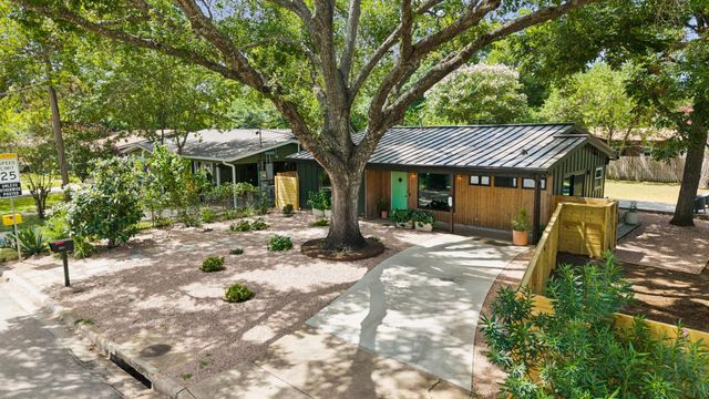 3201 Bengston ST, Austin, TX 78702