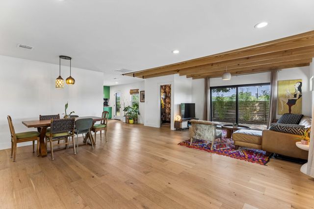 3201 Bengston ST, Austin, TX 78702