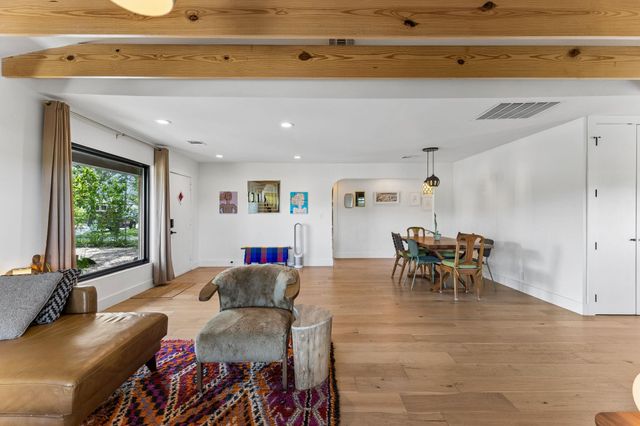 3201 Bengston ST, Austin, TX 78702
