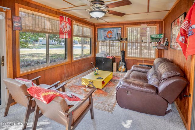 243 Pirate Cove Way, Hertford, NC 27944