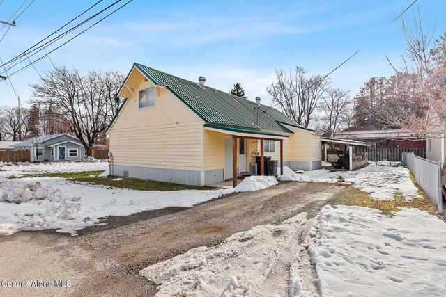 1021 N Florence Ave, Sandpoint, ID 83864