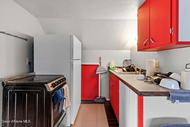 1021 N Florence Ave, Sandpoint, ID 83864