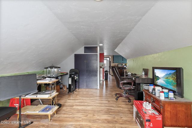 1021 N Florence Ave, Sandpoint, ID 83864