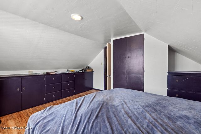 1021 N Florence Ave, Sandpoint, ID 83864