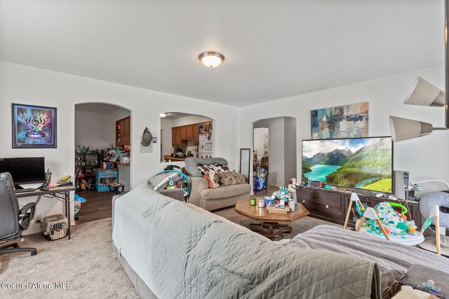 1021 N Florence Ave, Sandpoint, ID 83864