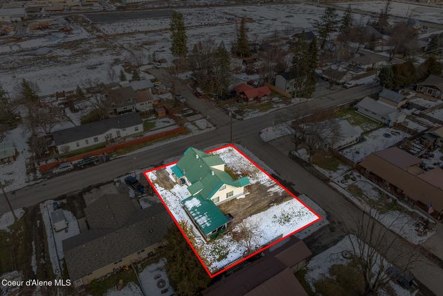 1021 N Florence Ave, Sandpoint, ID 83864