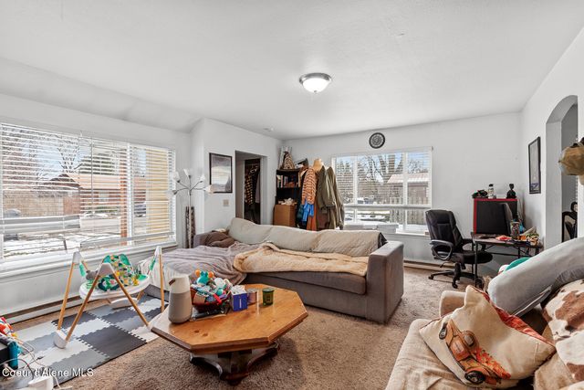 1021 N Florence Ave, Sandpoint, ID 83864