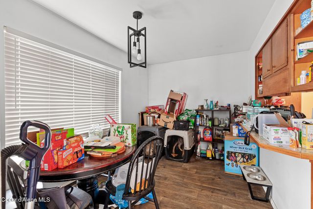 1021 N Florence Ave, Sandpoint, ID 83864