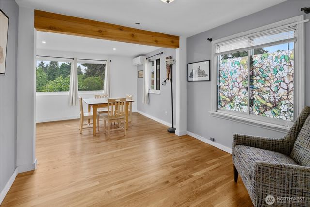 12419 16th Avenue S, Seattle, WA 98168