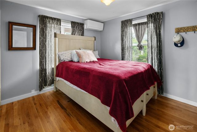 12419 16th Avenue S, Seattle, WA 98168
