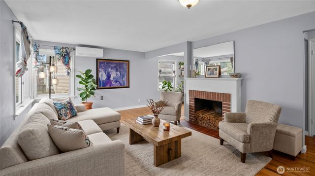 12419 16th Avenue S, Seattle, WA 98168